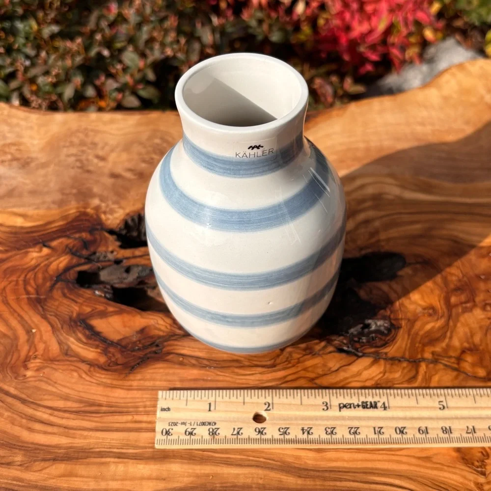 NIB Kahler Danish Omaggio Ceramic Vase
